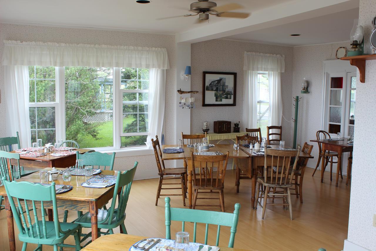 Compass Rose Heritage Inn North Head Bagian luar foto